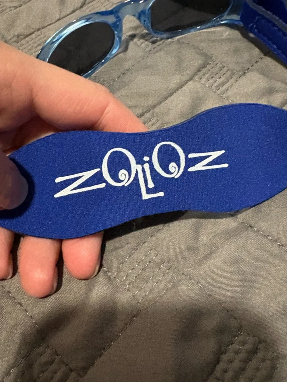 Zolioz Infant Baby Band Flex Fit Sunglasses in Royal Blue with Case EUC